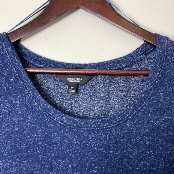 Simply Vera Vera Wang Blue Long Sleeve Mock Layer Top. Size Medium - Picture 4 of 8